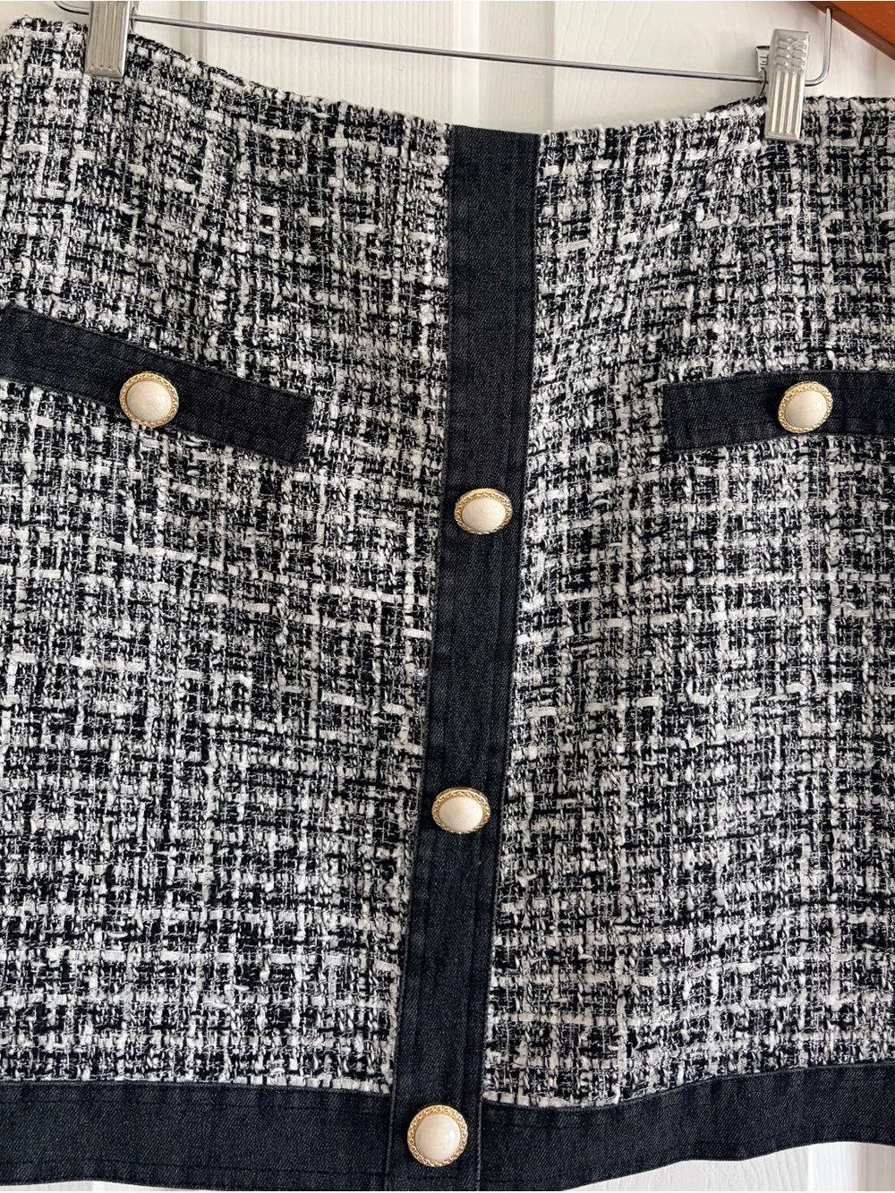 GUESS Black and White Tweed Skirt with Gold Accent Buttons